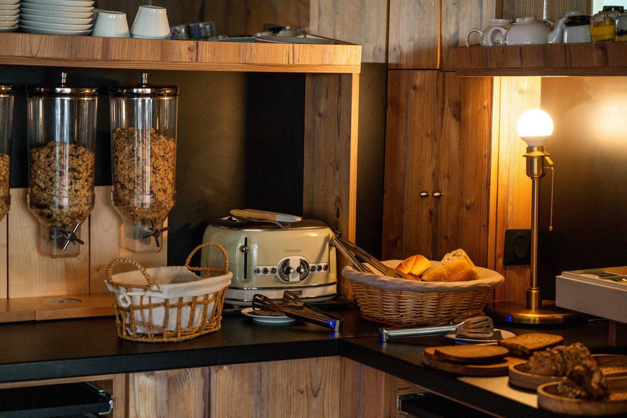 Restaurant La Tuiliere Hotel Carry-le-Rouet