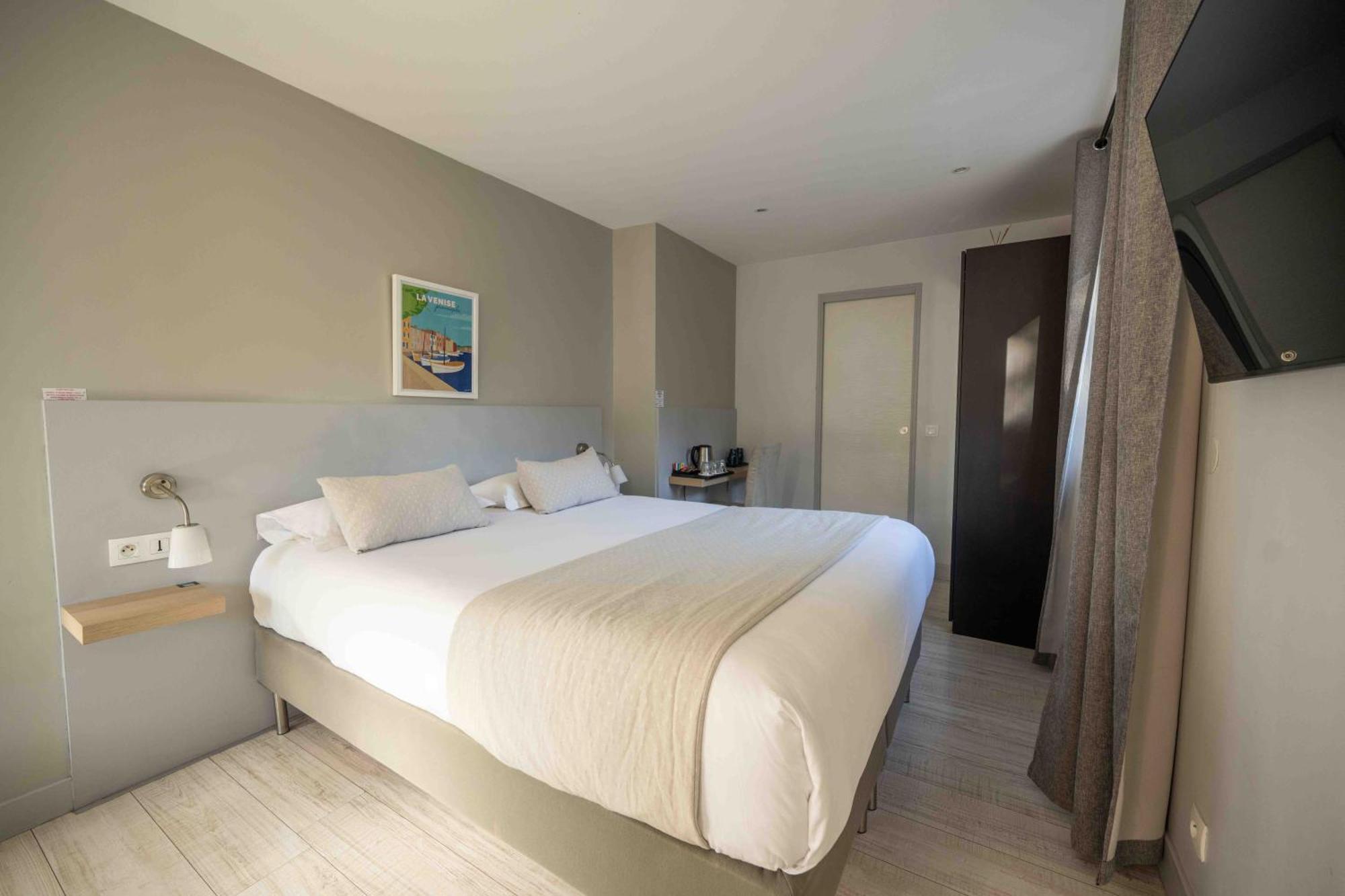 Hotel La Tuiliere 3*